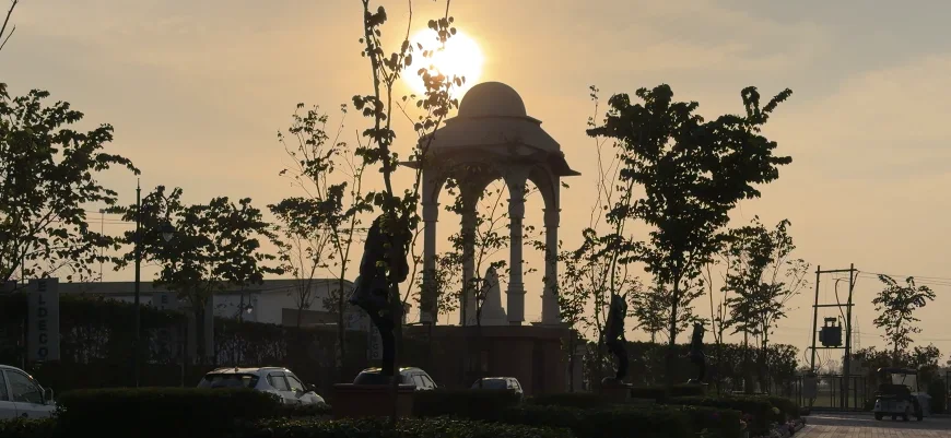 lutyens architecture style- Eldeco Raisina Estate