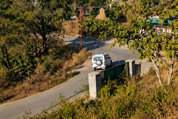 main road property for sale in Kotabagh